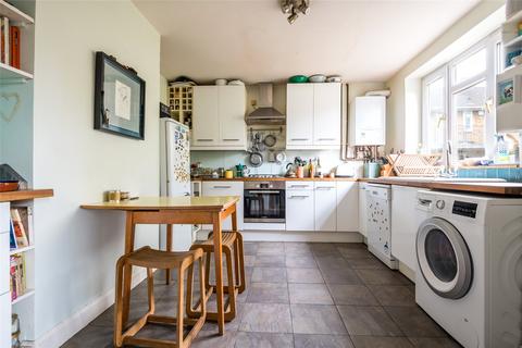 3 bedroom maisonette for sale, Wanley Road, London, SE5