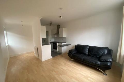 Studio to rent, Anlaby Rd, HULL, HU3 6EN