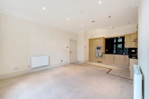 2 bedroom flat for sale, Eton Court, Roseville Avenue, Harrogate, North Yorkshire, HG1