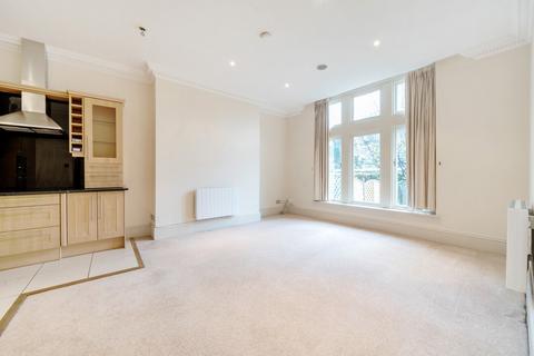 2 bedroom flat for sale, Eton Court, Roseville Avenue, Harrogate, North Yorkshire, HG1