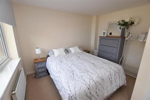 3 bedroom townhouse to rent, Basin Road, Worcester WR5