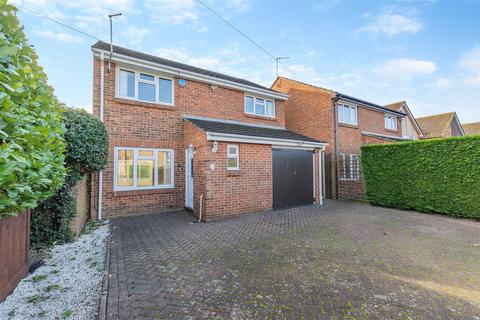 4 bedroom detached house for sale, Chestnut Drive, Kingswood, Maidstone