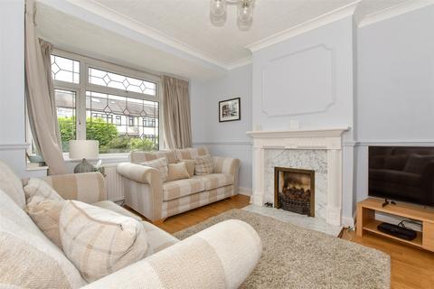 3 bedroom end of terrace house for sale, Gainsborough Road, Rainham, Essex