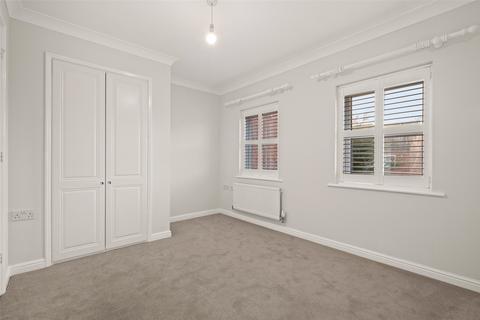 2 bedroom end of terrace house to rent, Rosebay, Berkshire RG40