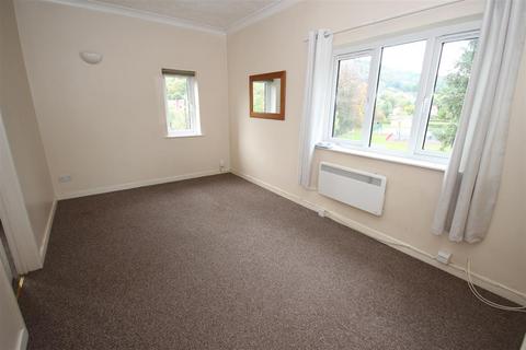 1 bedroom apartment for sale, Cardiff Road, Taffs Well, Cardiff