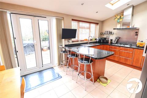 4 bedroom semi-detached house for sale, Pembury Road, Bexleyheath, Kent, DA7