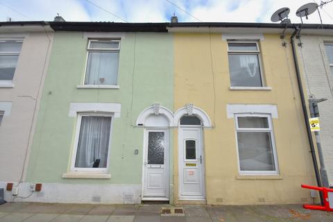 3 bedroom terraced house to rent, Guildford Road, Hampshire PO1