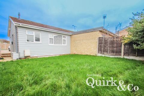 1 bedroom bungalow for sale, Fleetwood Close, Canvey Island, SS8