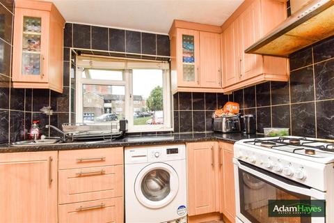 2 bedroom apartment for sale, Martins Walk, London N10