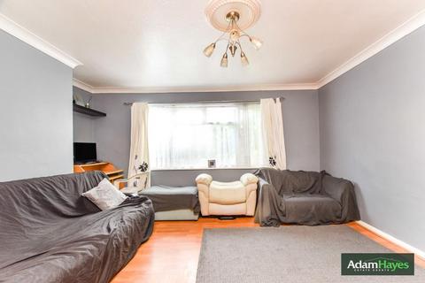 2 bedroom apartment for sale, Martins Walk, London N10