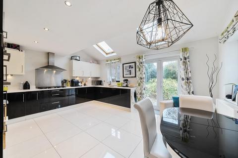 5 bedroom detached house for sale, Swindon,  Wiltshire,  SN2