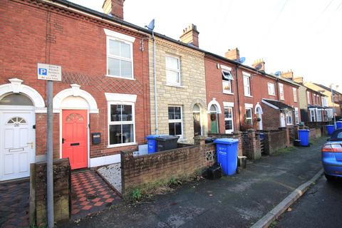 2 bedroom terraced house to rent, Florence Road, Norwich NR1