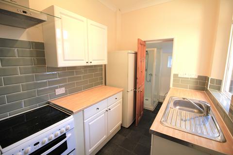 2 bedroom terraced house to rent, Florence Road, Norwich NR1