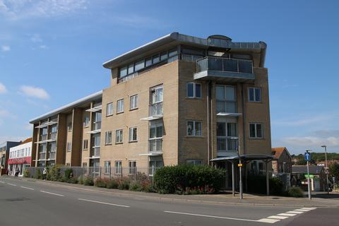 2 bedroom flat to rent, Claremont Road, Seaford BN25