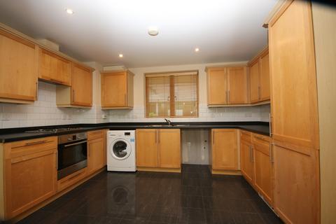 2 bedroom flat to rent, Claremont Road, Seaford BN25