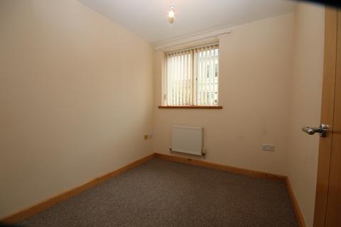 2 bedroom flat to rent, Claremont Road, Seaford BN25