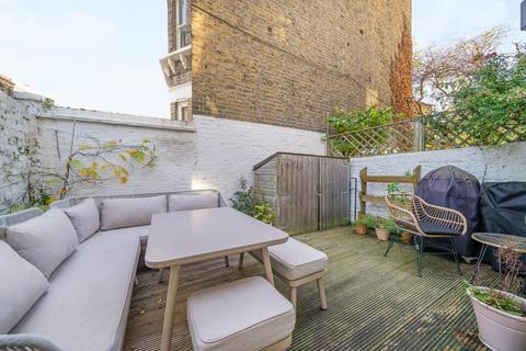 2 bedroom flat for sale, Santley Street, SW4