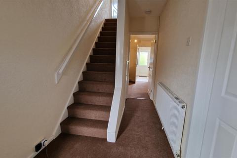 3 bedroom end of terrace house to rent, Barston Close, Coventry CV6