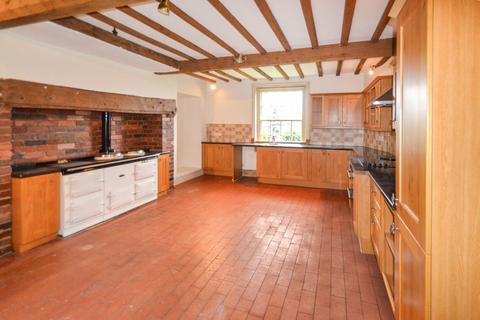 6 bedroom detached house to rent, Dryton, Shrewsbury