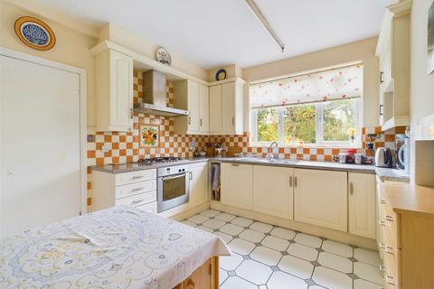 4 bedroom detached house for sale, Hartington Road, Nottingham NG5