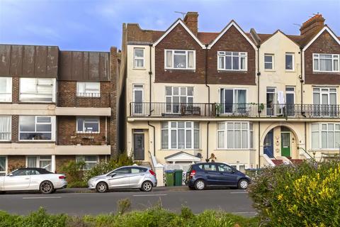 2 bedroom flat for sale, South Terrace, Littlehampton