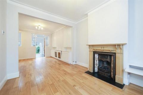 3 bedroom end of terrace house for sale, Florence Road, London SW19