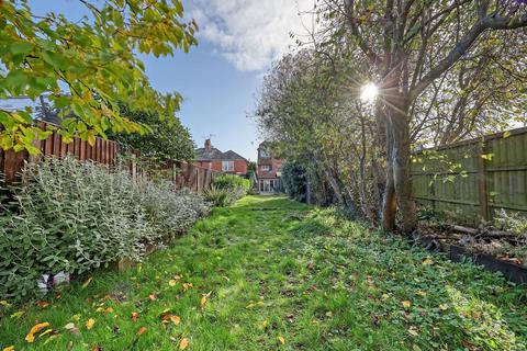 4 bedroom semi-detached house for sale, High Road, Epping CM16