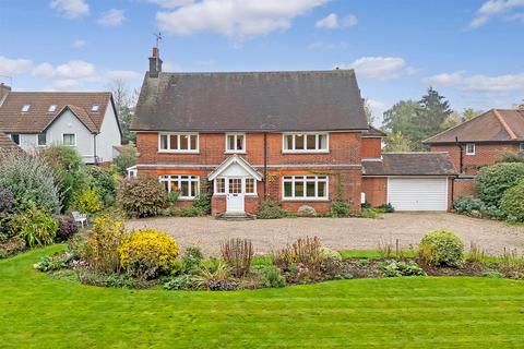 5 bedroom detached house for sale, Fryerning Lane, Ingatestone