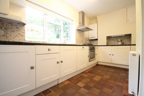 2 bedroom maisonette to rent, Longdene Road, Haslemere