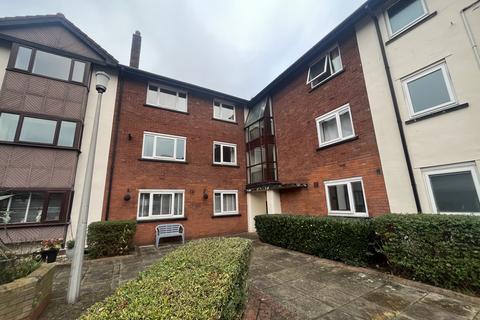 3 bedroom flat to rent, Reeves Court, Eccles New Road, Salford, M5 5AE