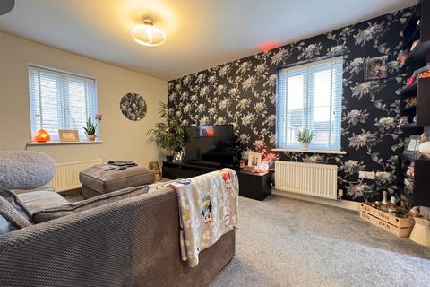 2 bedroom property for sale, Woodcutters Mews, Swindon SN25