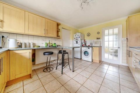 2 bedroom detached bungalow for sale, Bicester,  Oxfordshire,  OX26