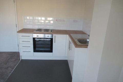 1 bedroom flat to rent, Market Street, Kingswinford