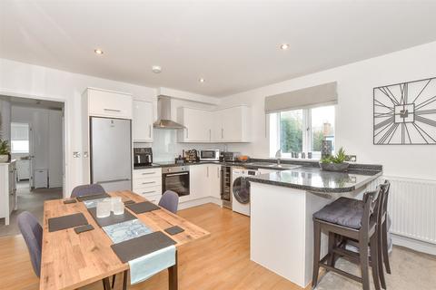 2 bedroom flat for sale, Park View, Sturry, Canterbury, Kent