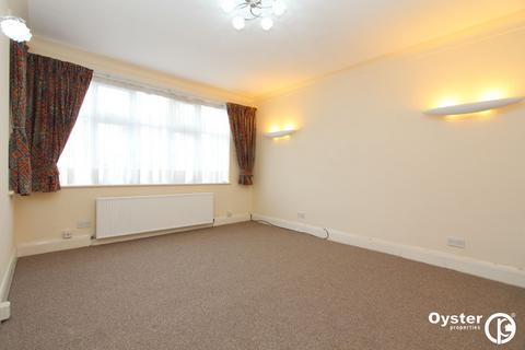 3 bedroom semi-detached house to rent, Valley Drive, London, NW9