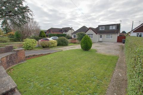 3 bedroom detached bungalow for sale, Clanfield, Waterlooville