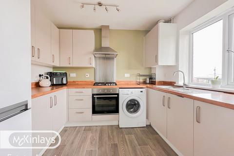 8 Apple Tree Close, Norton Fitzwarren, Taunton, TA2 6FE