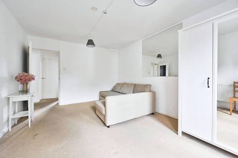 2 bedroom flat to rent, Crefeld Close, Hammersmith, London, W6