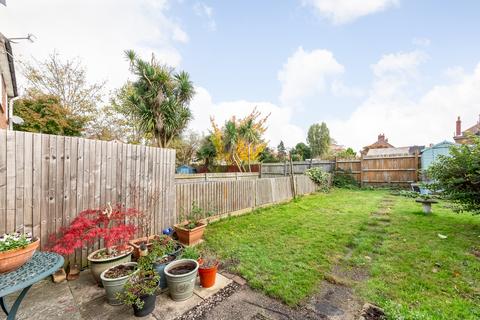 22 Meridian Road, London, SE7 8QJ