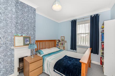 22 Meridian Road, London, SE7 8QJ
