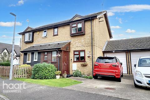 3 bedroom semi-detached house for sale, Squires Court, Eastchurch