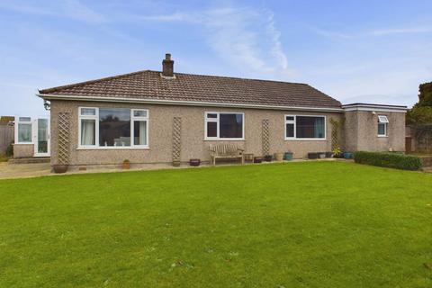 5 Caradon Close, Callington, PL17 7HF