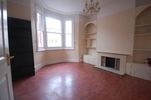 1 bedroom flat to rent, Silver Crescent, London W4