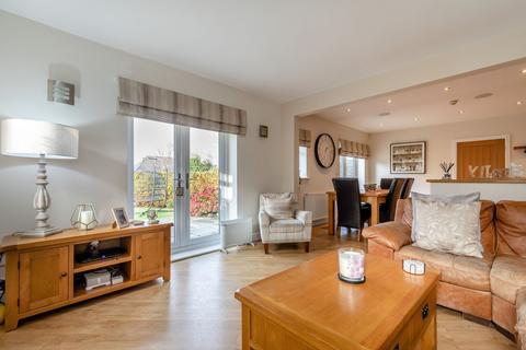 3 Fieldside, Hawarden, Deeside, CH5 3JB