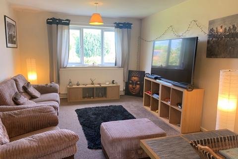 2 bedroom apartment to rent, Manor Way, Bristol BS37