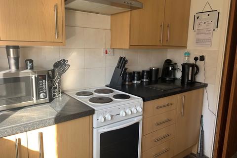 2 bedroom apartment to rent, Manor Way, Bristol BS37