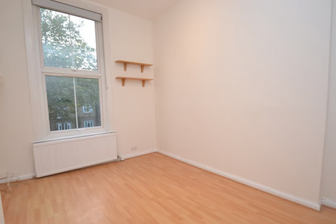 2 bedroom flat to rent, Ladbroke Grove, London W10