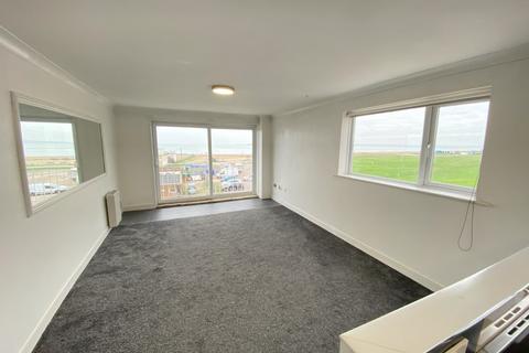 2 bedroom flat for sale, Sea Front, Hampshire PO11