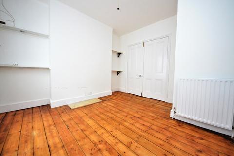 3 bedroom apartment to rent, Rushcroft Road, Brixton SW2