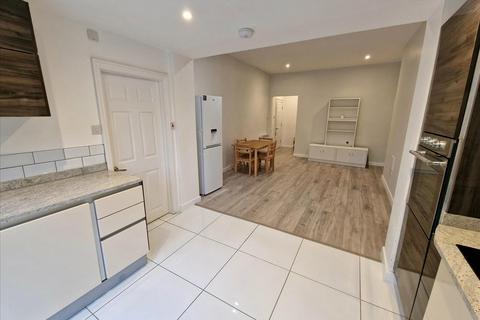 1 bedroom flat to rent, Drake Road, Brockley, London, SE4